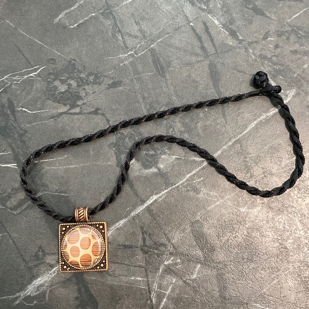 Black rope necklace
